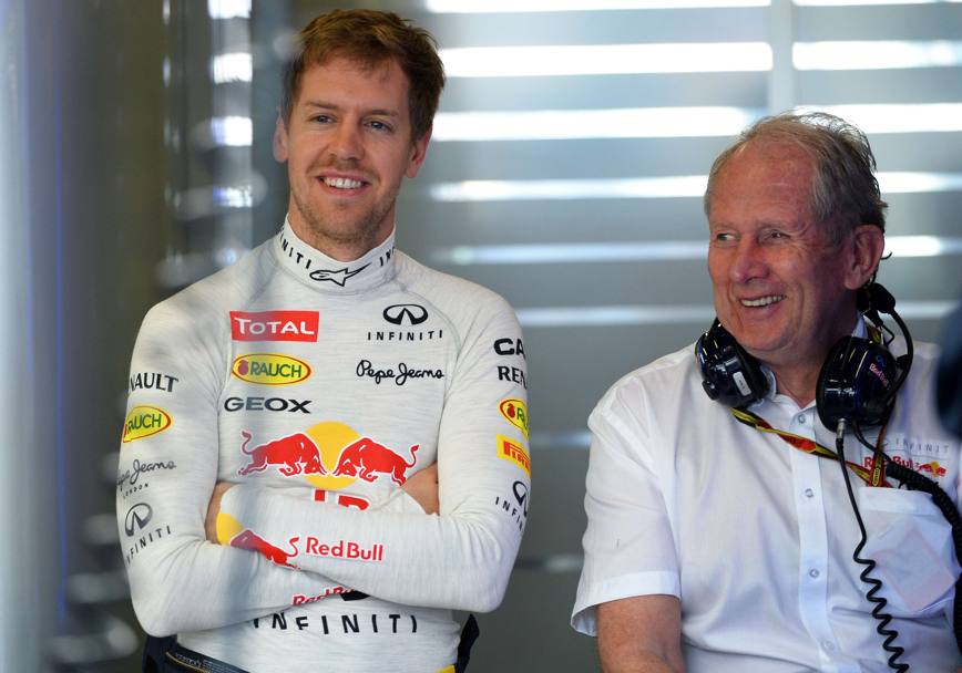 Vettel e Marko, qualche sorriso in pi alla Red Bull. Reuters